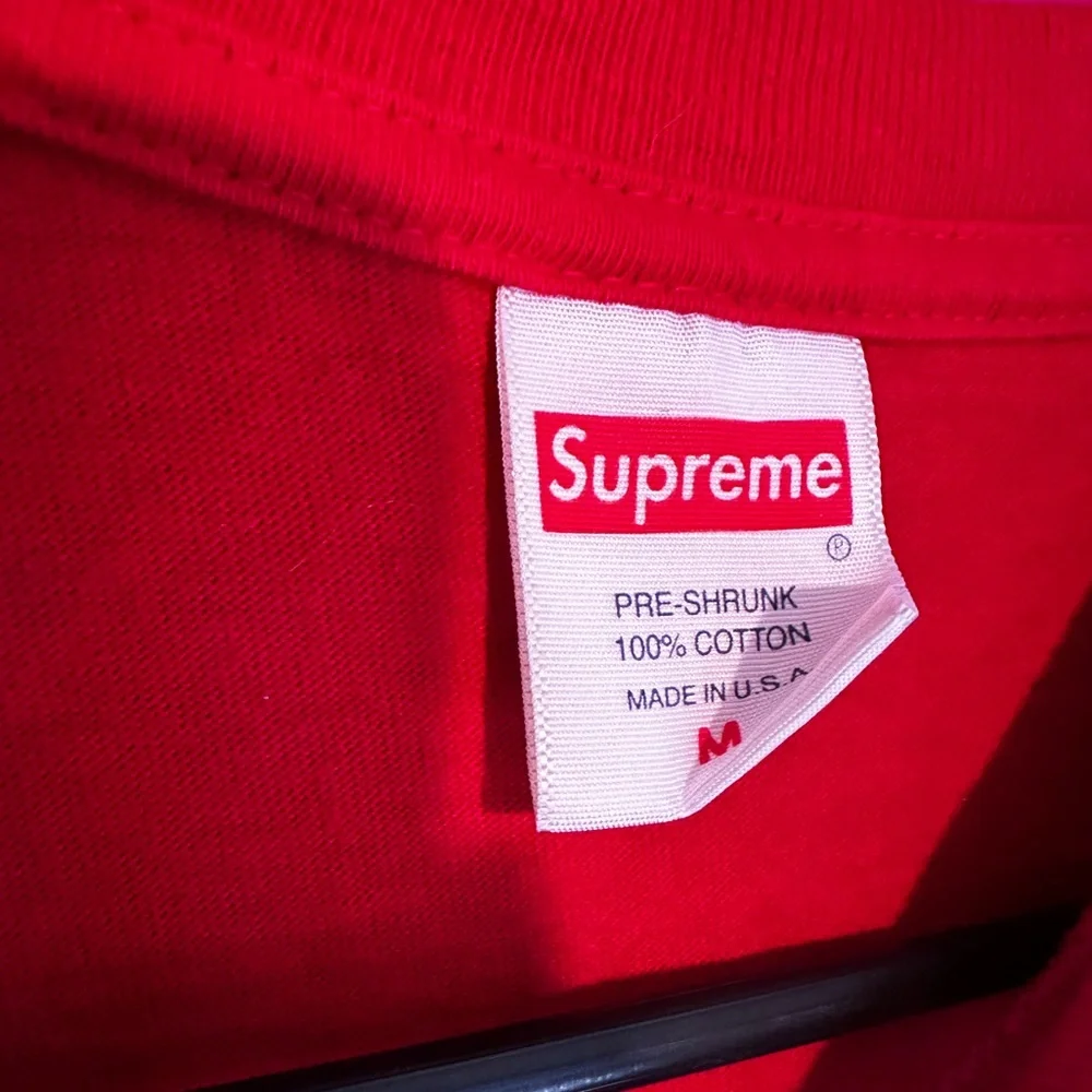 SUPREME Men’s “Venus” T-Shirt - Picture 3 of 5